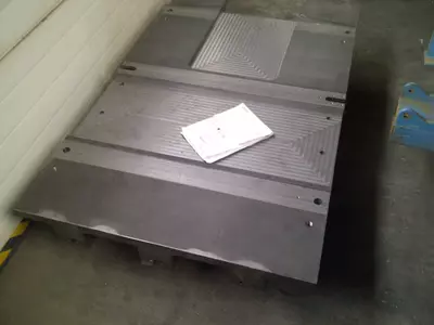 51566409.jpg