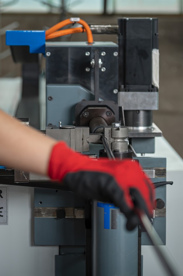 12x Dornbiegemaschinen