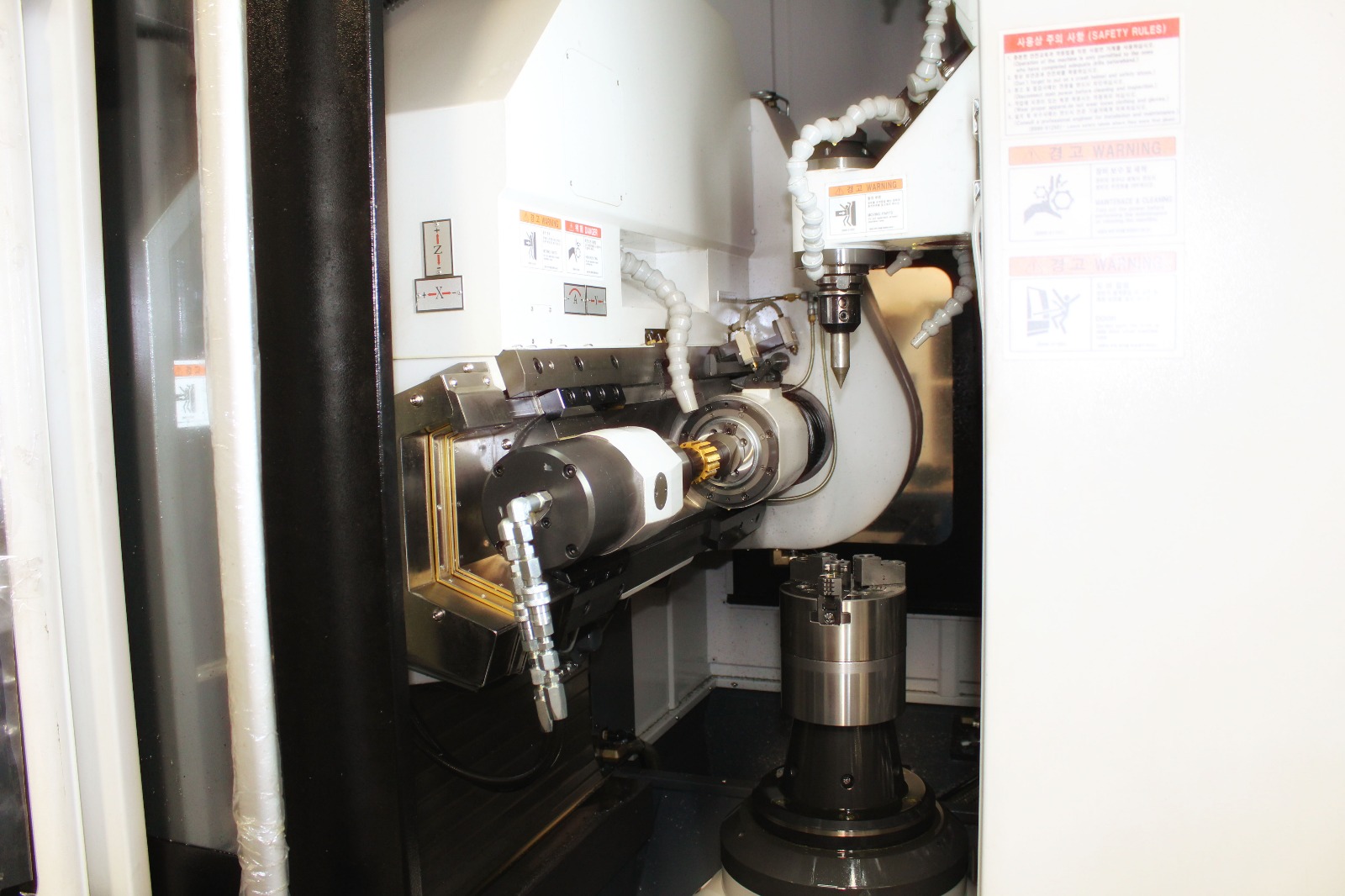 CNC GEAR HOBBING MACHINE