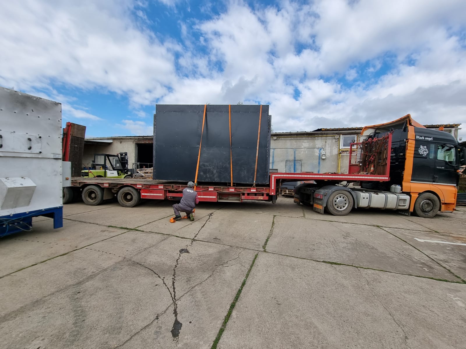 Powder coating oven
