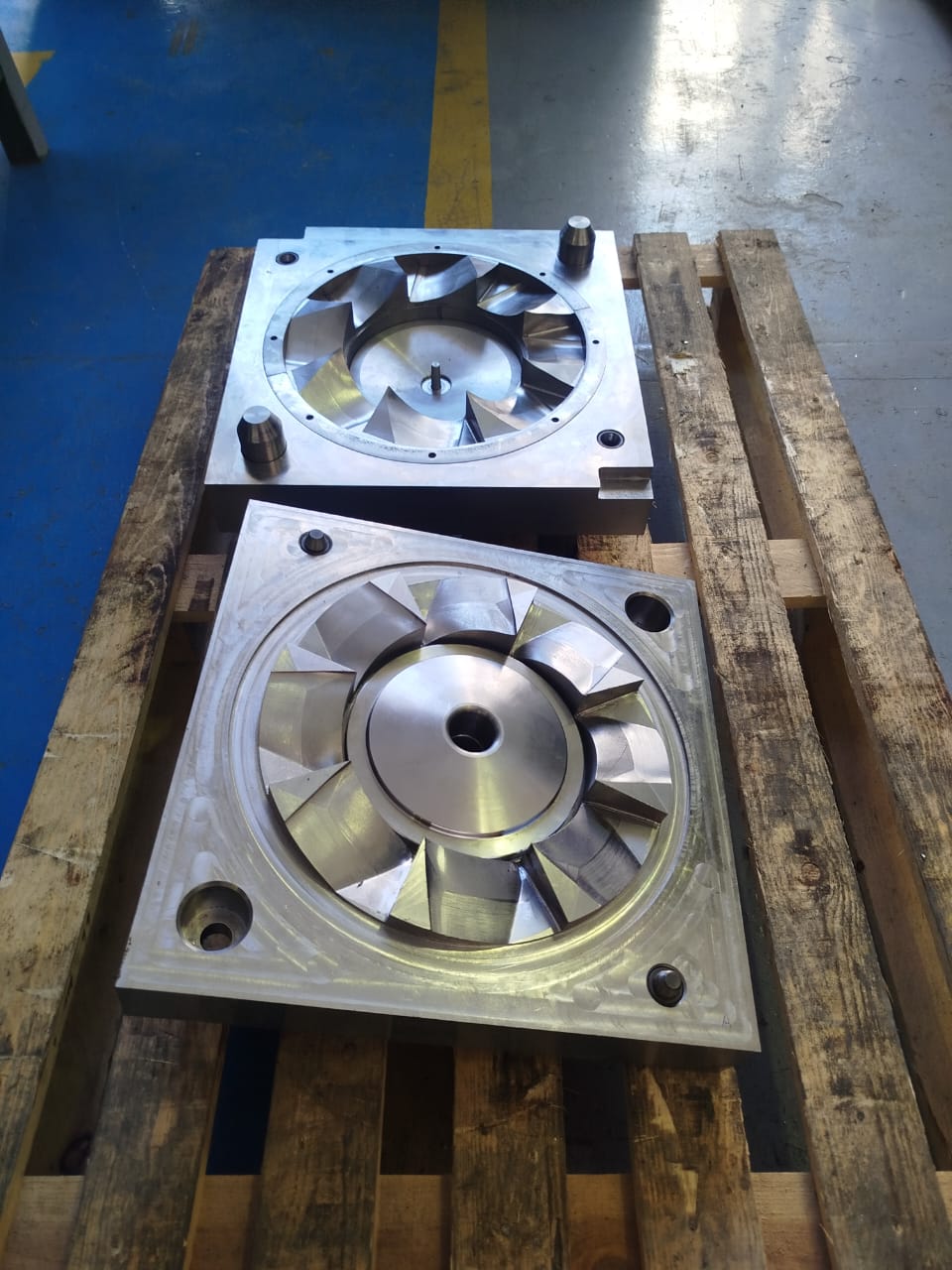 Gravity mold for aluminum