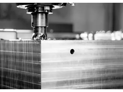 Lohnfertigung CNC-/HSC-Fräsen, Senkerodieren, Drahterodieren.jpg