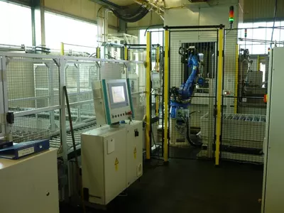 Roboter Weich- und Harträummaschine.jpg