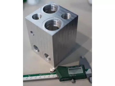 Hydraulic valve block
