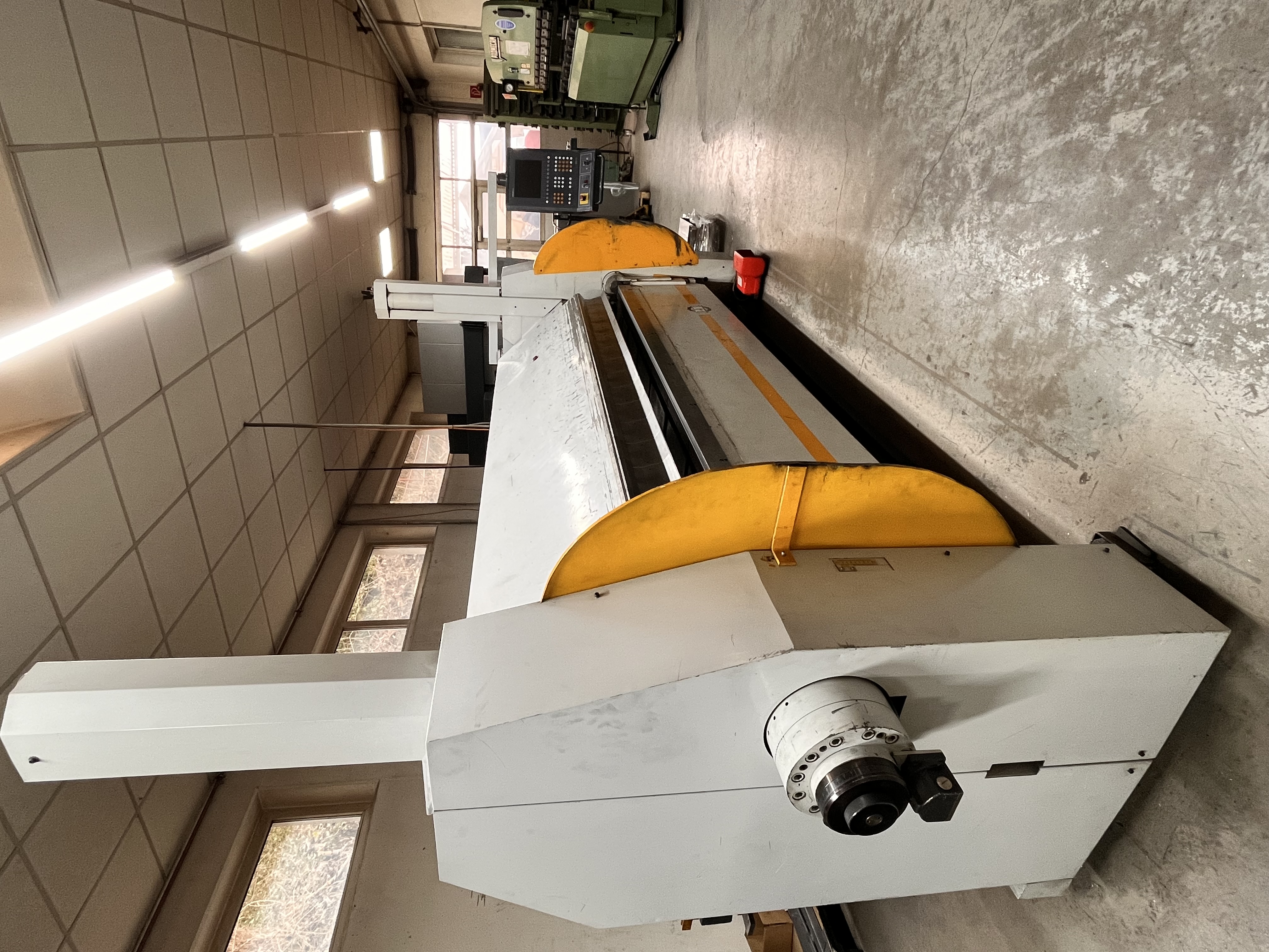 Schwenkbiegemaschine