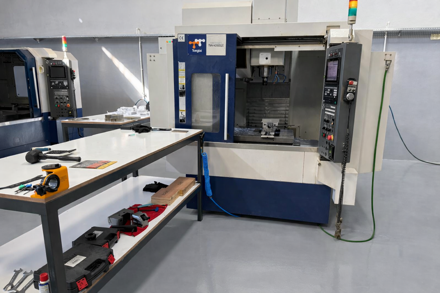 Tongtai Topper TMV - 1050 Q2 - Vertical Machining Center