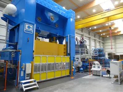 1200 t Presse