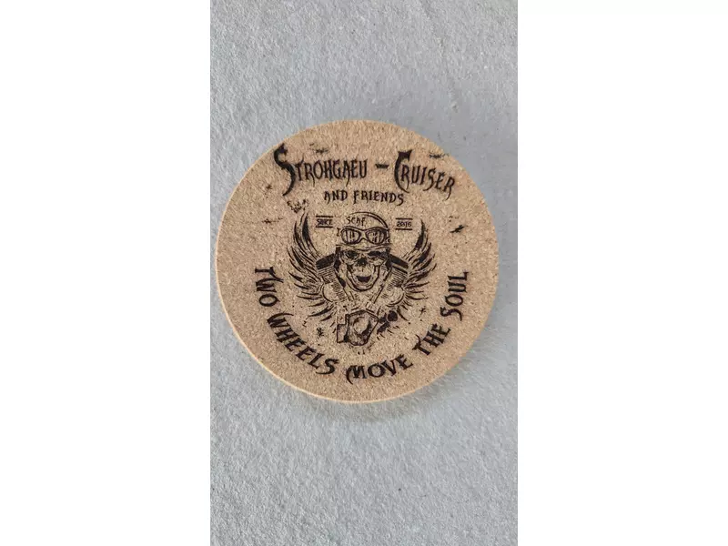 Korkuntersetzer lasergraviert.webp