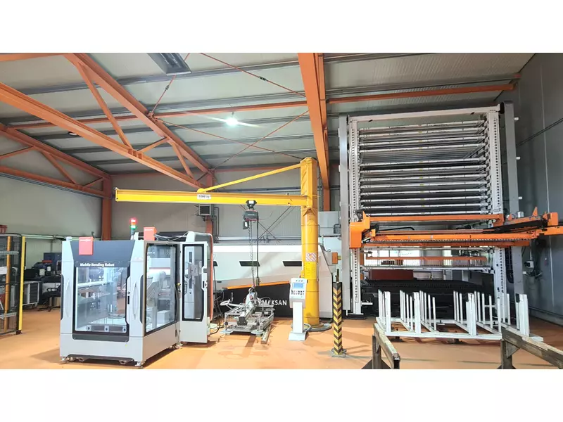 Kantbänke und Laser mit Regal.jpg.webp